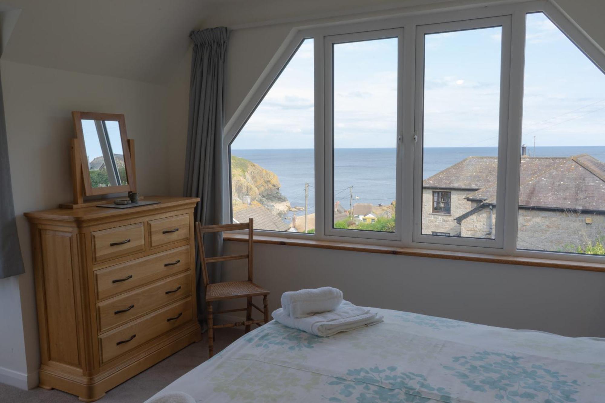 Spinnaker Cadgwith Holiday Home Екстериор снимка