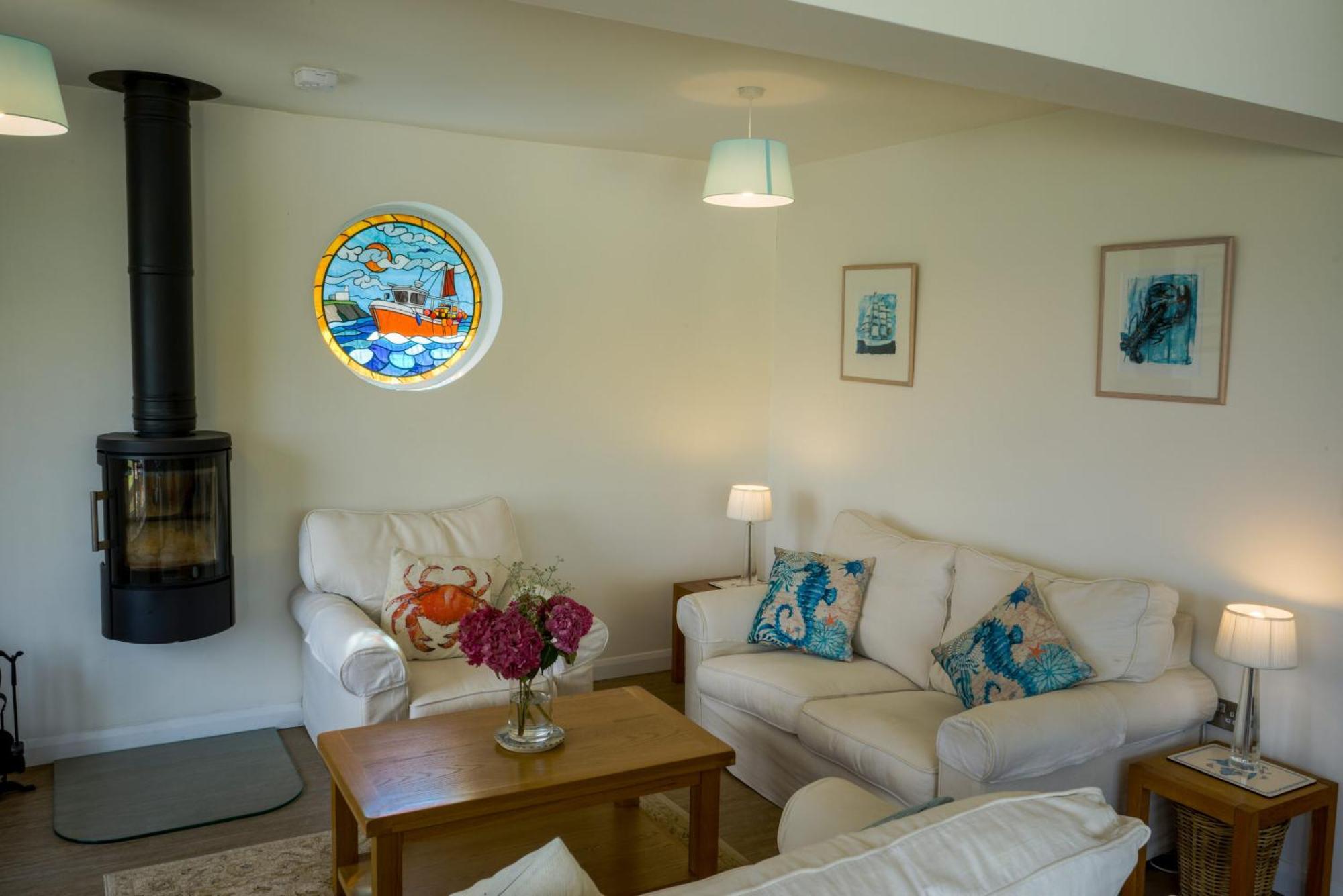 Spinnaker Cadgwith Holiday Home Екстериор снимка
