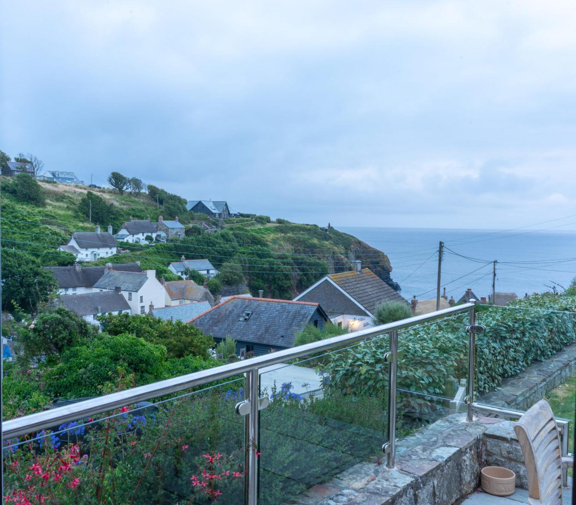 Spinnaker Cadgwith Holiday Home Екстериор снимка